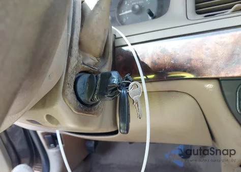 2007 Mercury Grand Marquis Gs z USA, uszkodzony, nr VIN 2MEFM74V27X615799